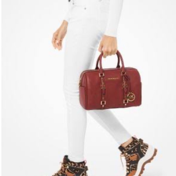 Michael Kors medium Bedford Legacy. Brandy - Picture 2 of 14